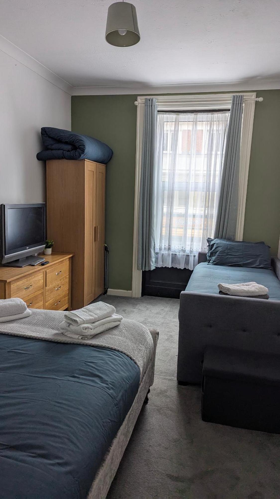 Homely Apartment In The Heart Of Town Centre - Sleeps 6 Bournemouth Exterior photo